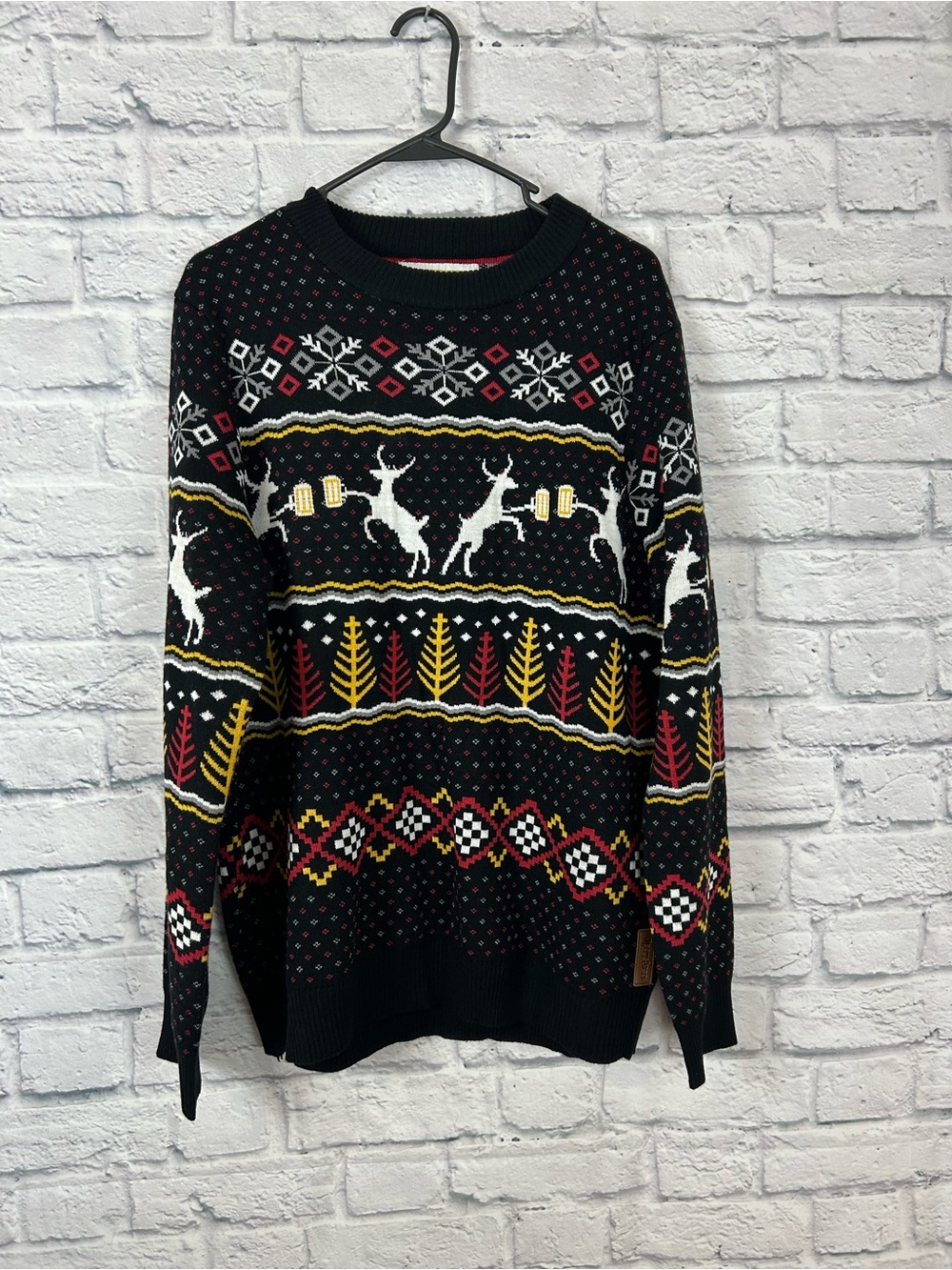 Tipsy Elves Men’s Small Black Reindeer Beer Ugly Christmas Sweater Fair Isle
